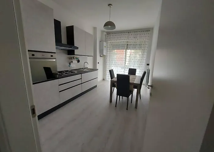 Lovely Central Apartment