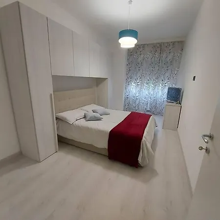 Lovely Central Apartment Pescara Exterior photo